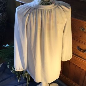 Emma & Olivia Tops - Emma & Olivia V-Neck Light Gray Top Emma & Olivia Tops - Emma & Olivia V-Neck Light Gray Top